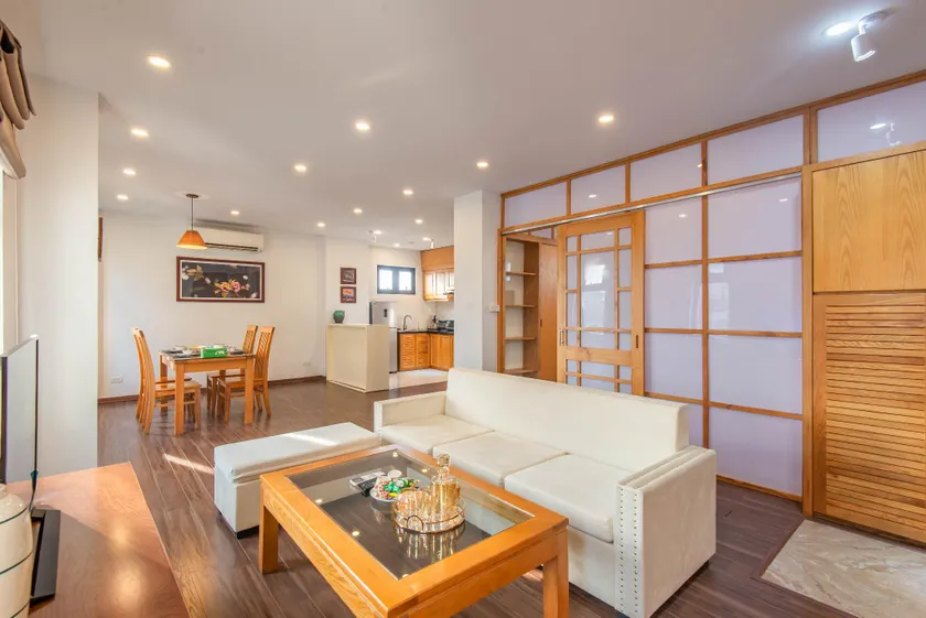 Warming 02 Bedrooms apt in LL str ~ near Lotte - Image 1