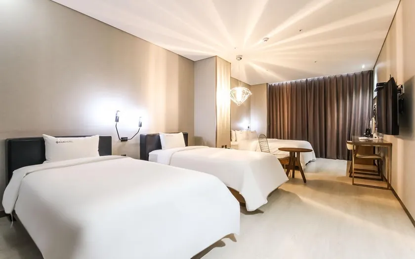 Idun Hotel - Image 1