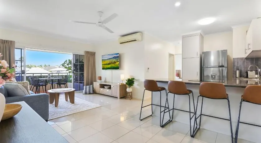 Bayside City Apartments Cairns - Image 1