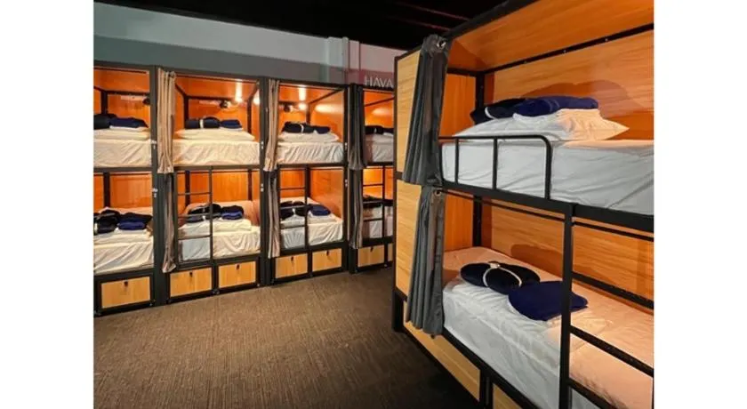 Capsuleaccom Hostel - Image 1