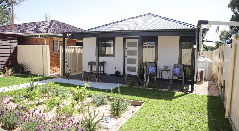 Lakeside Residence - Image 1
