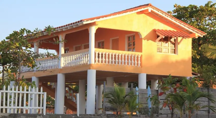 Sunset Waves House - Image 1