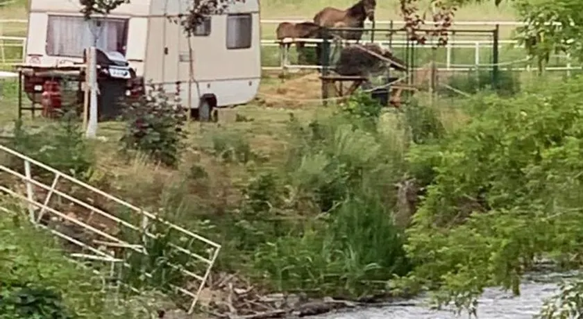 Ubytování v karavanu - Image 1