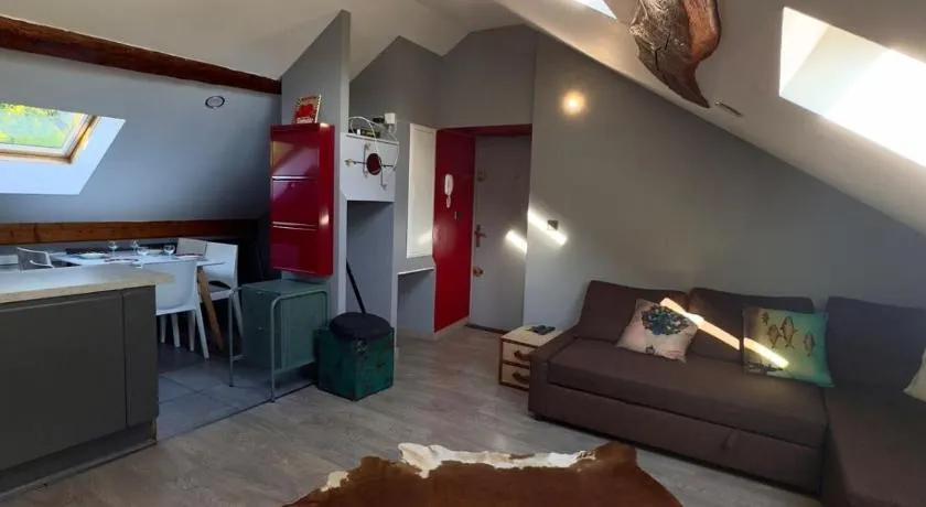 RefletDesCieux TV Chic Authentique Lumineux Calme - Image 1