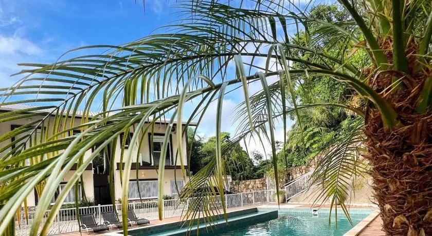Casa com 3 suítes em Juquehy - Image 1