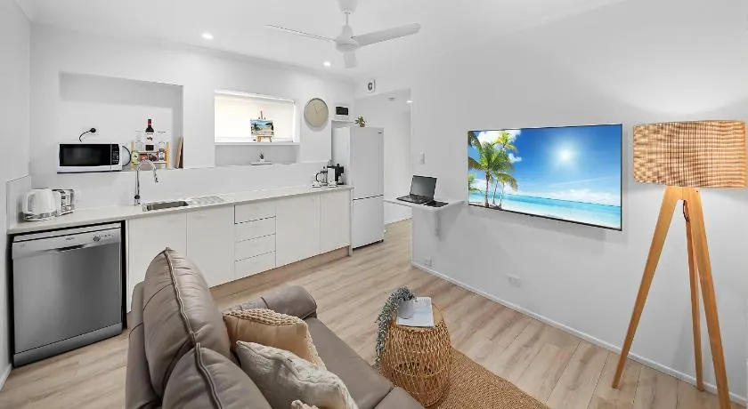 Pet Pawfect Coastal Stay - Image 1
