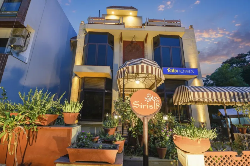 FabHotel Siris 18 - Aravali Biodiversity Park - Image 1