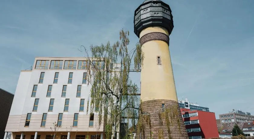 Tower Hotel Frankfurt - Image 1