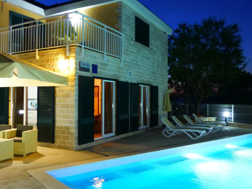 Family friendly house with a swimming pool Skrip, Brac - 20897 - Image 1