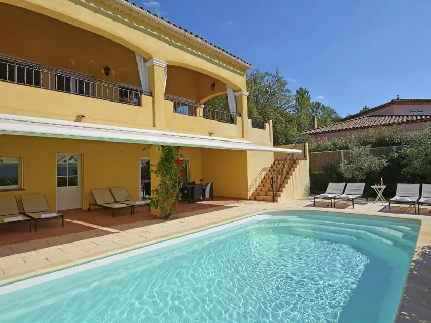 Spacious luxury villa with private heated pool and stunning views - Image 1