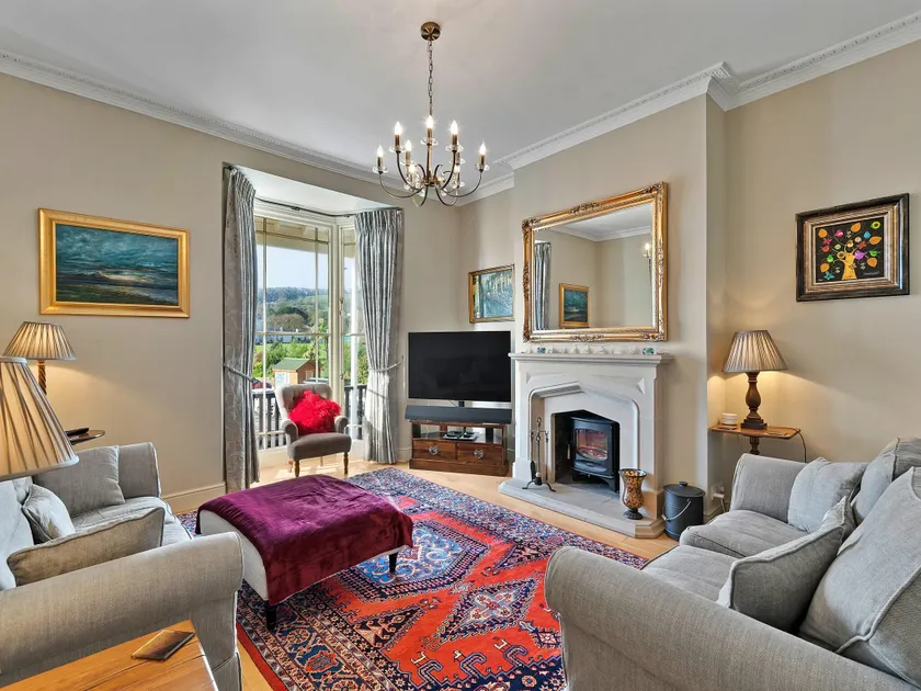 Villa in Sidmouth with Sea Views - Image 1