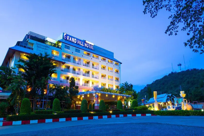 Grand Hill Resort and Spa - Image 1