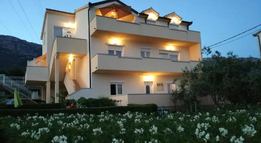 Lana i Natali - Image 1