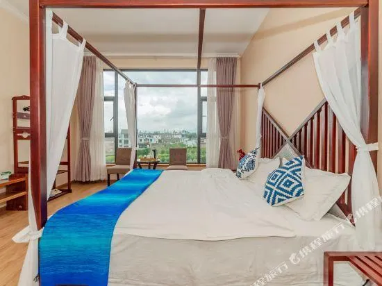 Dali Cozy Blue Inn - Image 1