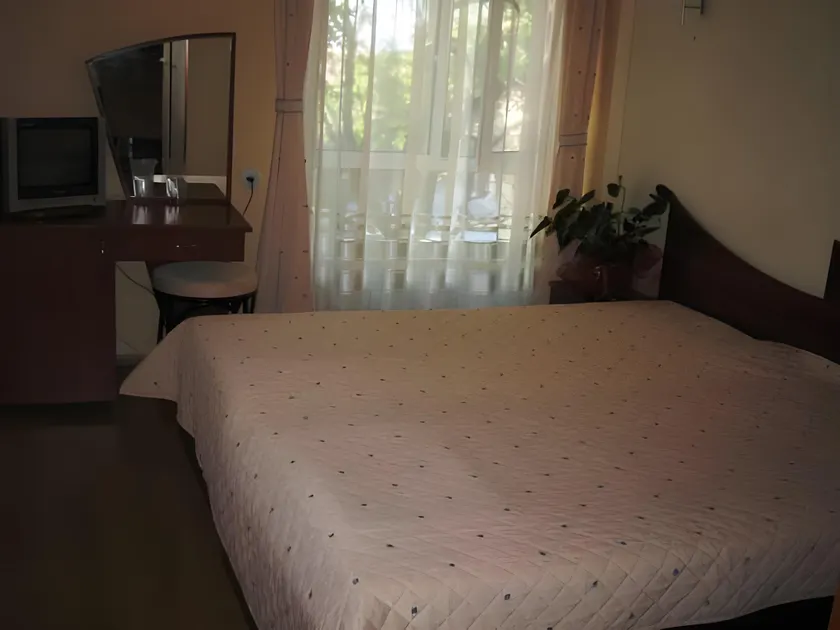 Hotel Shterev Karlovo - Image 1