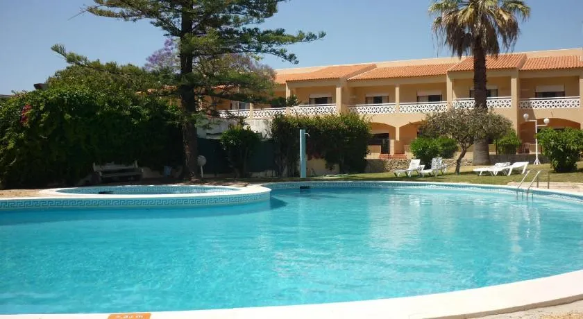 Apartamentos Mar-Sol Villas - Image 1