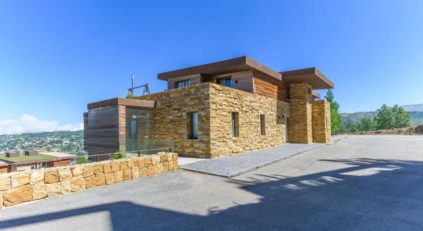 RedRock Faqra - Mountain Getaway Residences W Pool & Balconies - Image 1