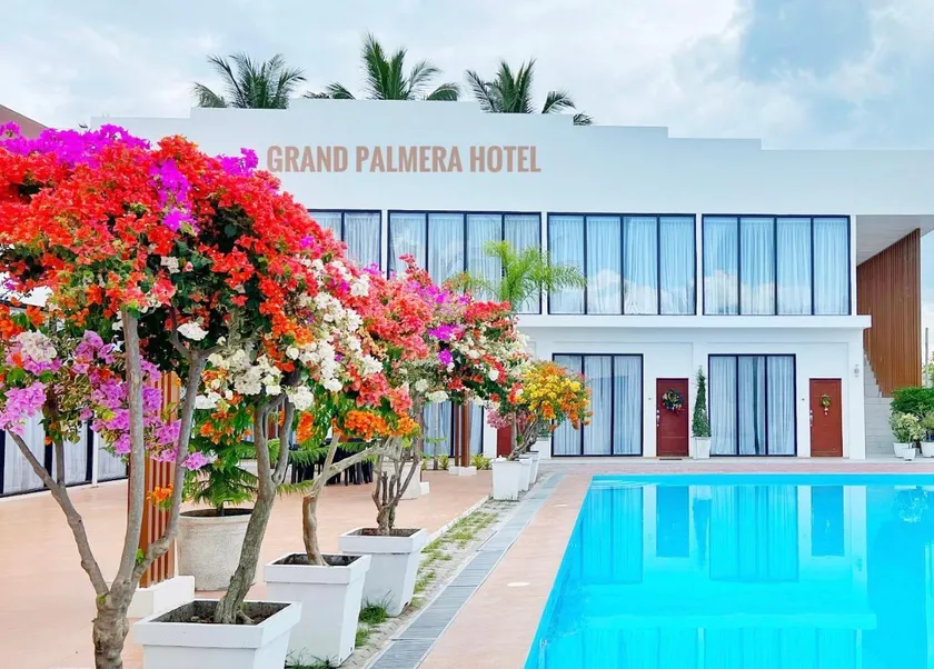 Grand Palmera Hotel - Image 1