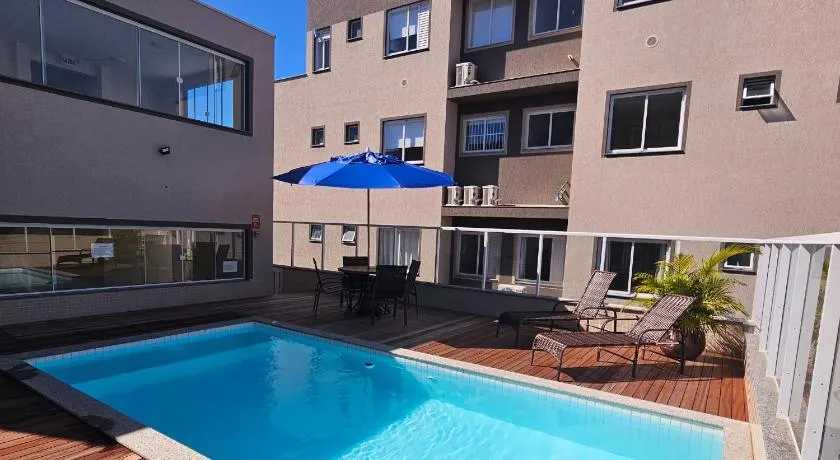 Apartamento de Luxo com Piscina em Bombinhas - Image 1