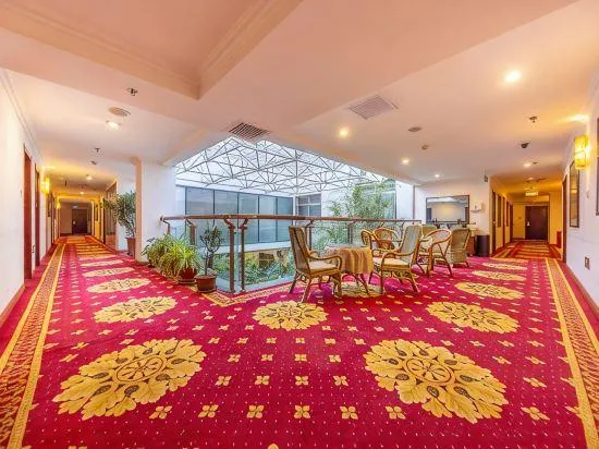 Dongying Garden Hotel (Lanzhou University Railway Station) - Image 1