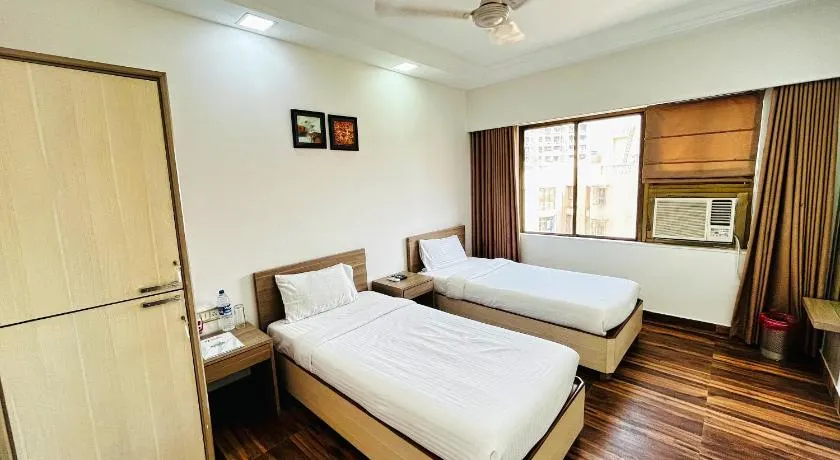 MAXXVALUE - SERVICE APARTMENT MAROL - Image 1