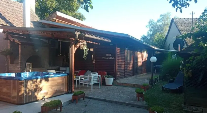 Tera Nova - Image 1
