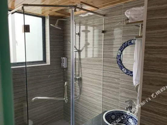 Wuyuan Meihua Hotel - Image 1
