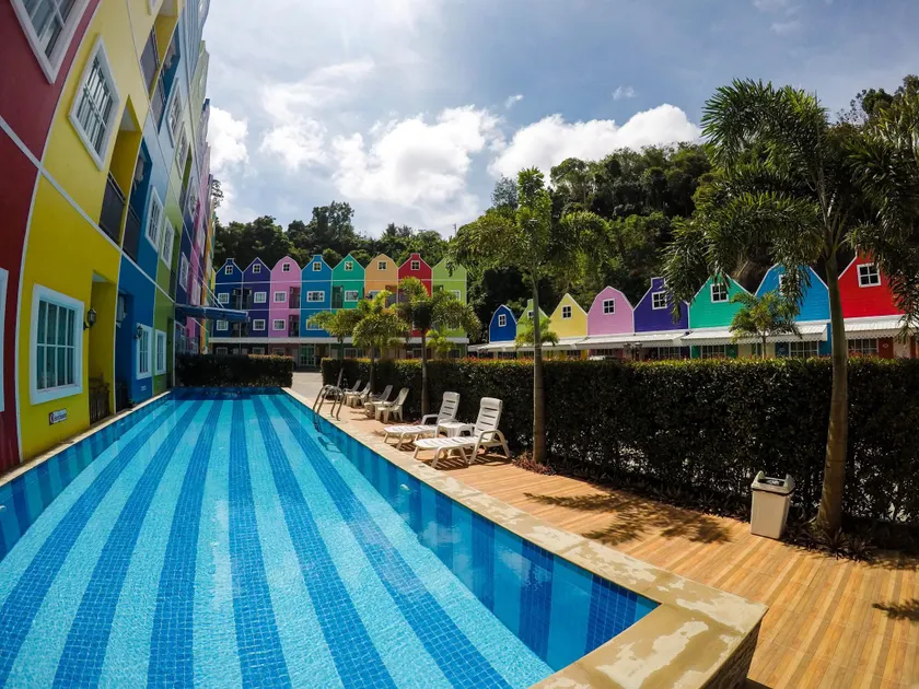Holland Resort Phuket - Image 1