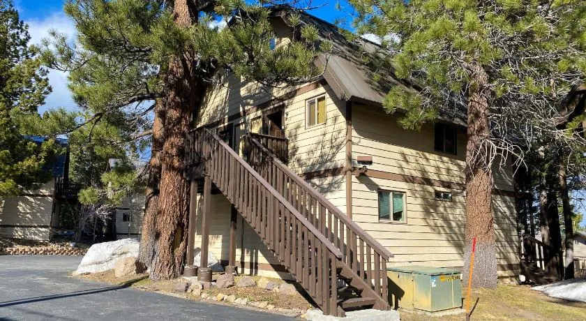 Mammoth View Villas 32 - Image 1