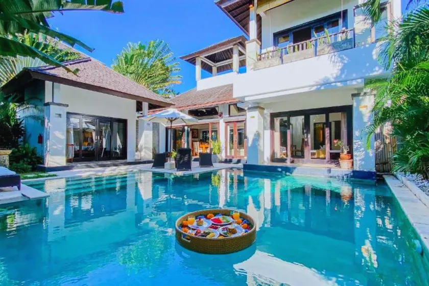 Luxurious 3 BR With Private Pool #ZN25 - Image 1