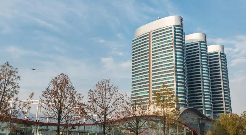 Centaurus Hotel Suites - Image 1