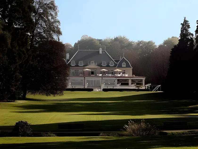 Hôtel Résidence Parc des Eaux Vives - Image 1