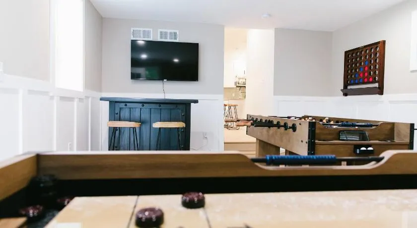 Newly Renovated! Beautiful home with game room. - Image 1