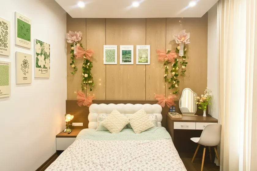 Sou Café & Homestay | Cozy Stay near West Lake - Image 1