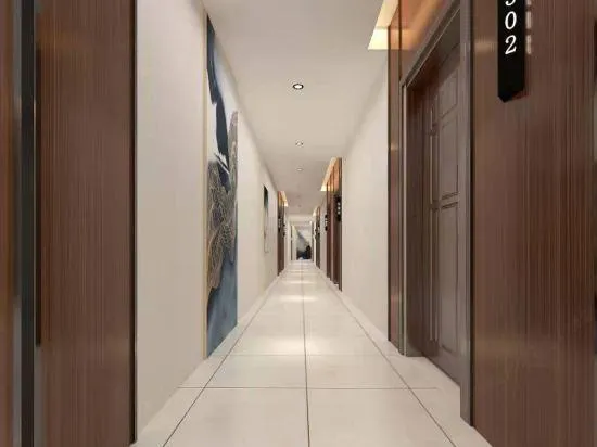 Shengshi Zhonghua Hotel - Image 1