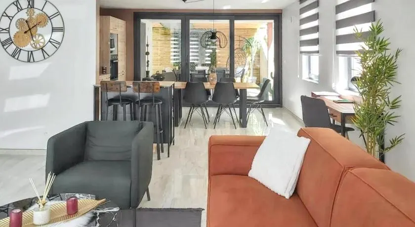Friendly house in Bastogne 130 m with private garden for 5 people - Image 1