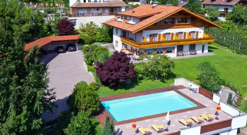 Pension Golser - Image 1