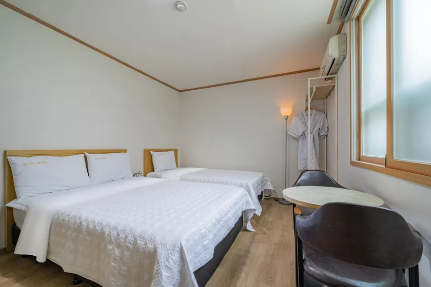 Tiffany Motel in Hoengseong - Image 1