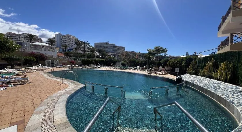 Neptuno Pool & Beach Experience by Sydney Playa Sur - Image 1