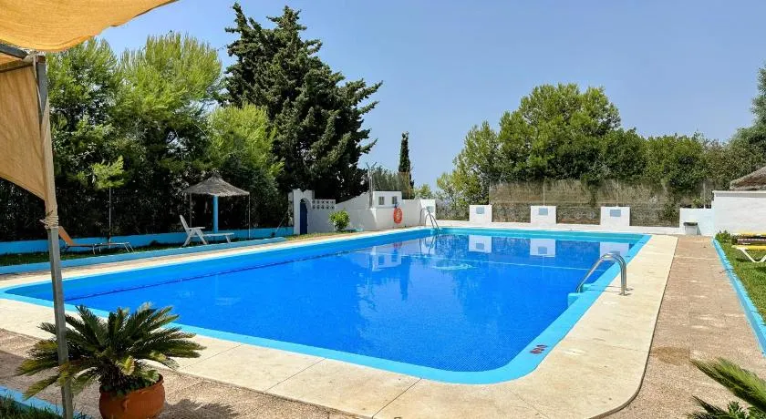 Charming Holiday Home with Pool and Sea View - Image 1