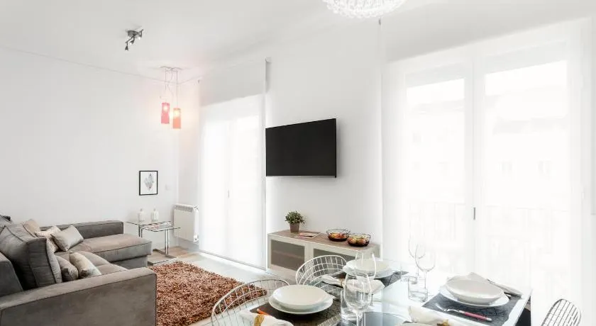 Jose Abascal Apartment by Flatsweethome - Image 1