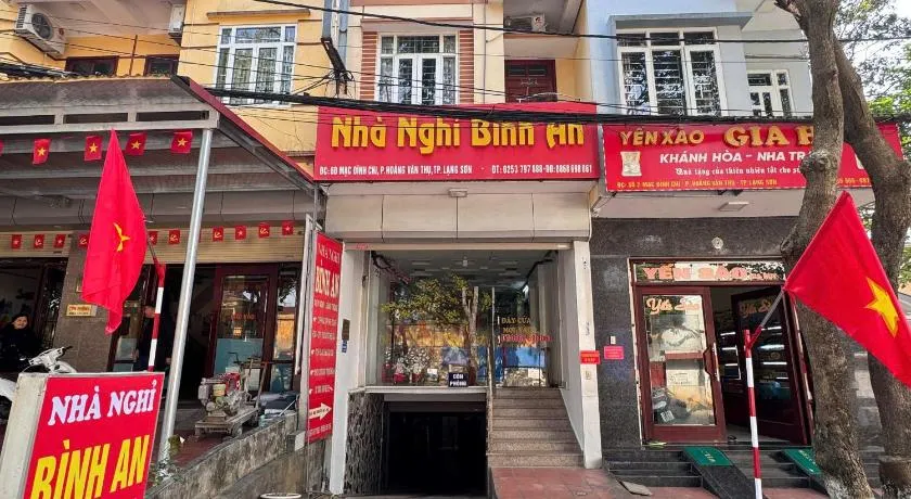 Nha Nghi Binh An - Image 1
