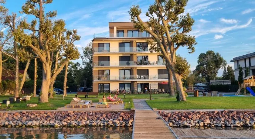Platán Beach Apartman with lakeview - Image 1