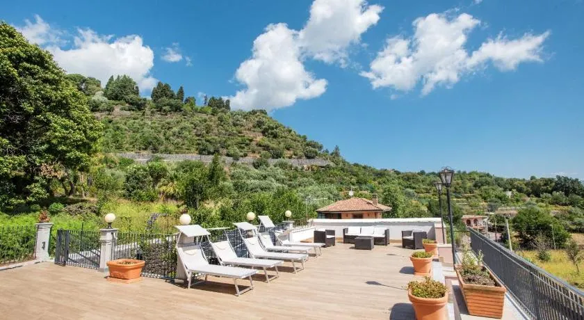 La TERRAZZA - Image 1