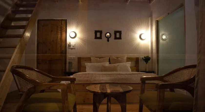 Kuhama Private Mountain Chalet Naggar - Image 1