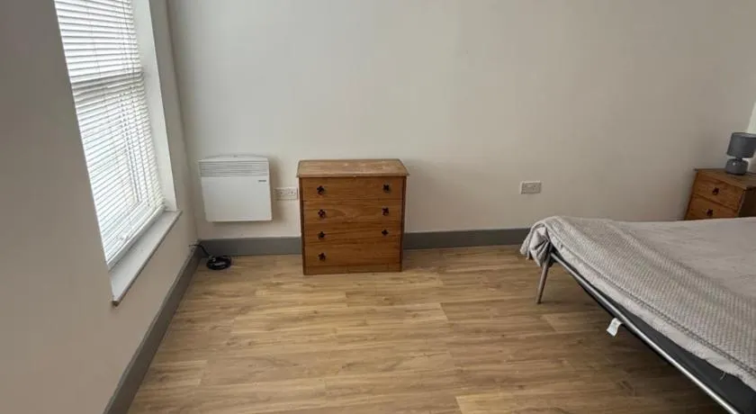 Flat 3 Rylands Street - Image 1
