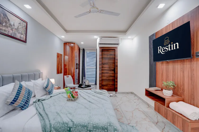 Restin Hotel - Spectrum Mall Road - Sector 101 - Image 1