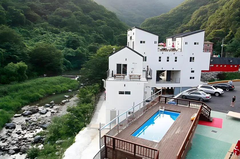 Ulsan Paradise Pension - Image 1