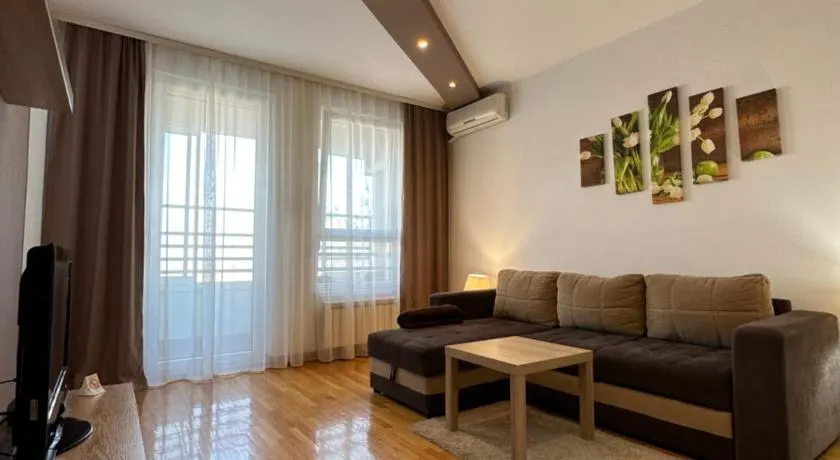 Nevena Belville Apartments - Image 1