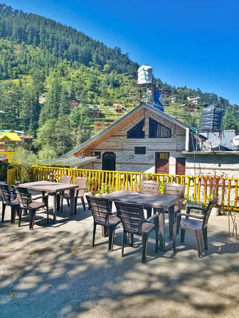 Crystal Mountain Homestay Jibhi - Image 1